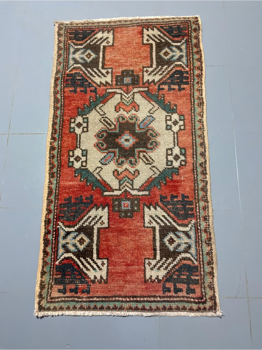GORGEOUS GEOMETRIC PRAYER HANDMADE-KNOTTED FINE SOFT WOOL RUG 19" X 36"